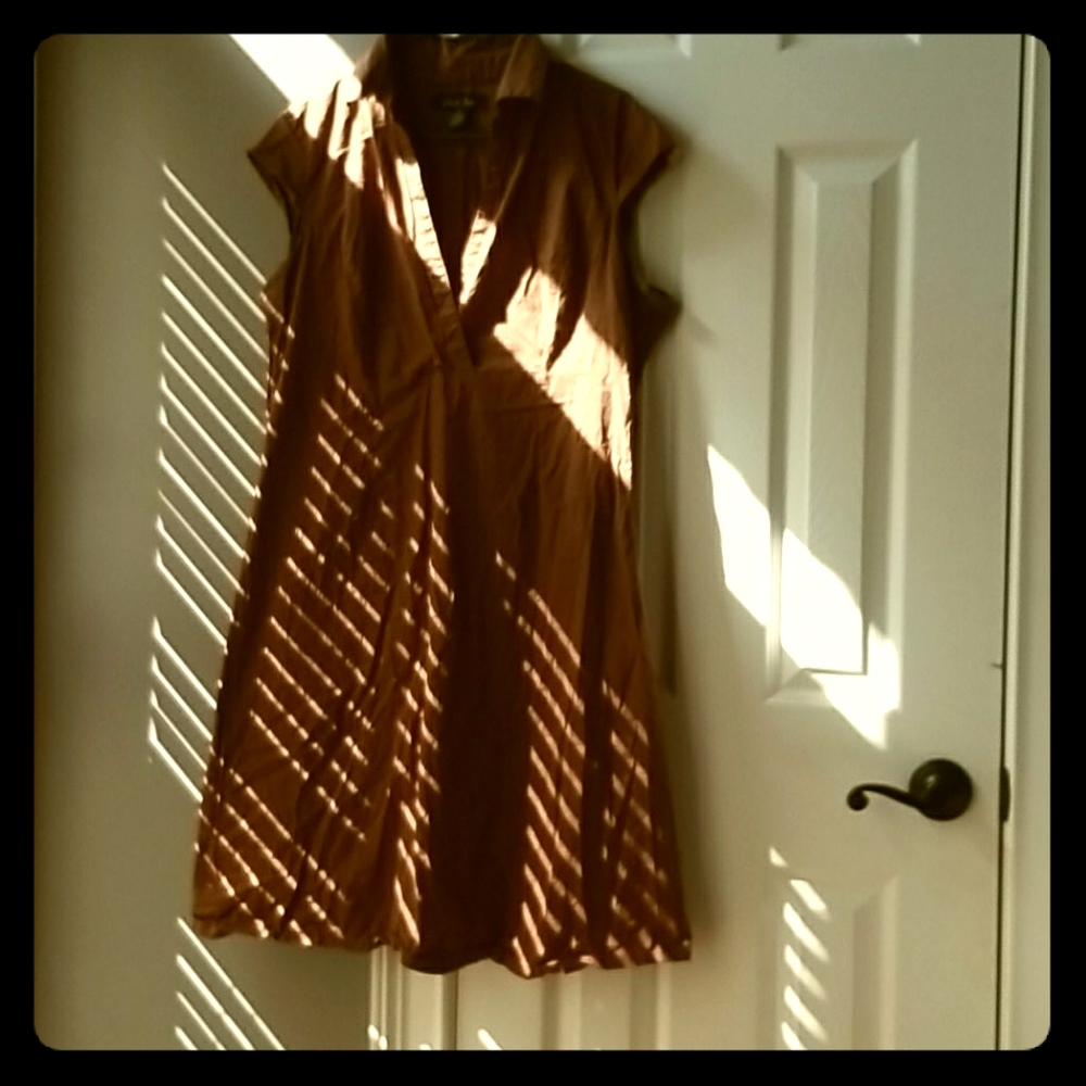 Brown dress